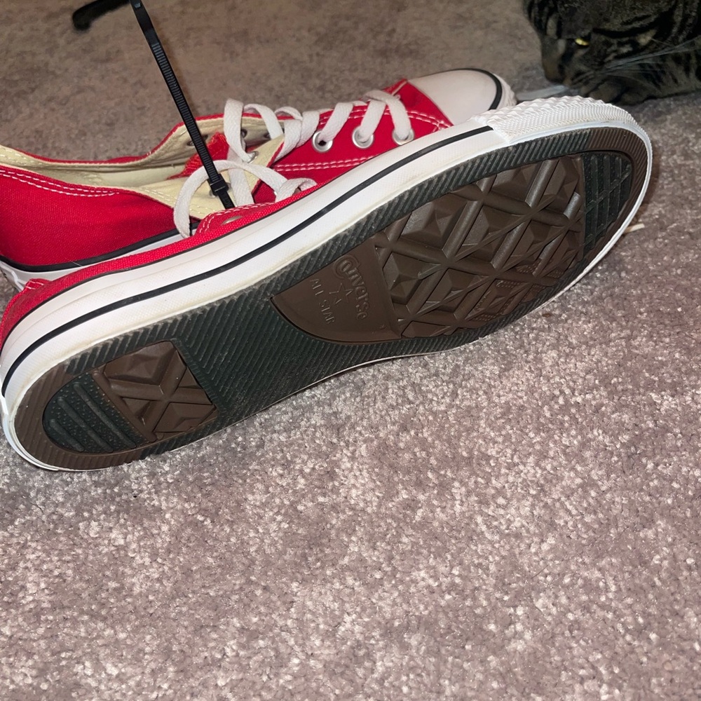 Converse All Star Low Top – Red – Women’s 9 - Picture 3 of 4